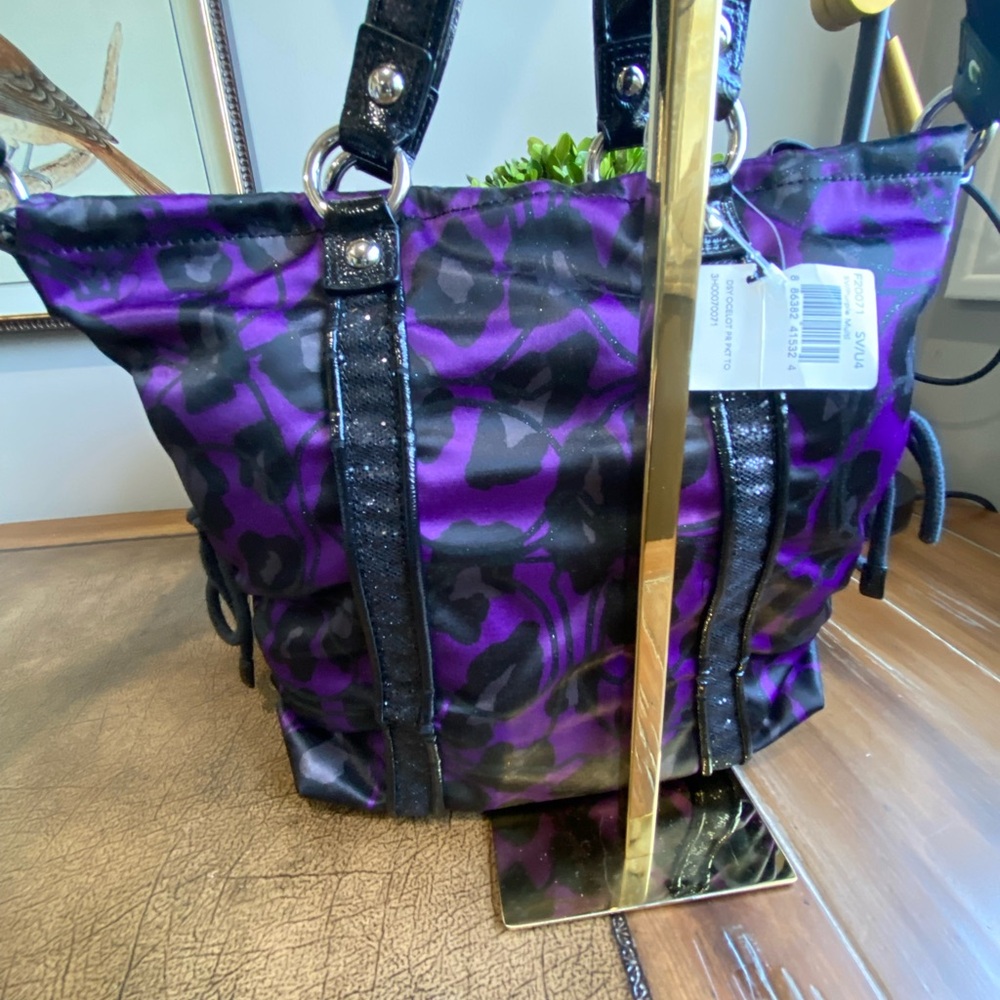 Coach NWT Poppy Purple Ocelot Daisy Glam Glitter Tote Bag F20071 - Picture 13 of 15